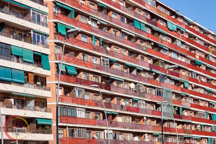 gran edificio de apartamentos barcelona alquiler