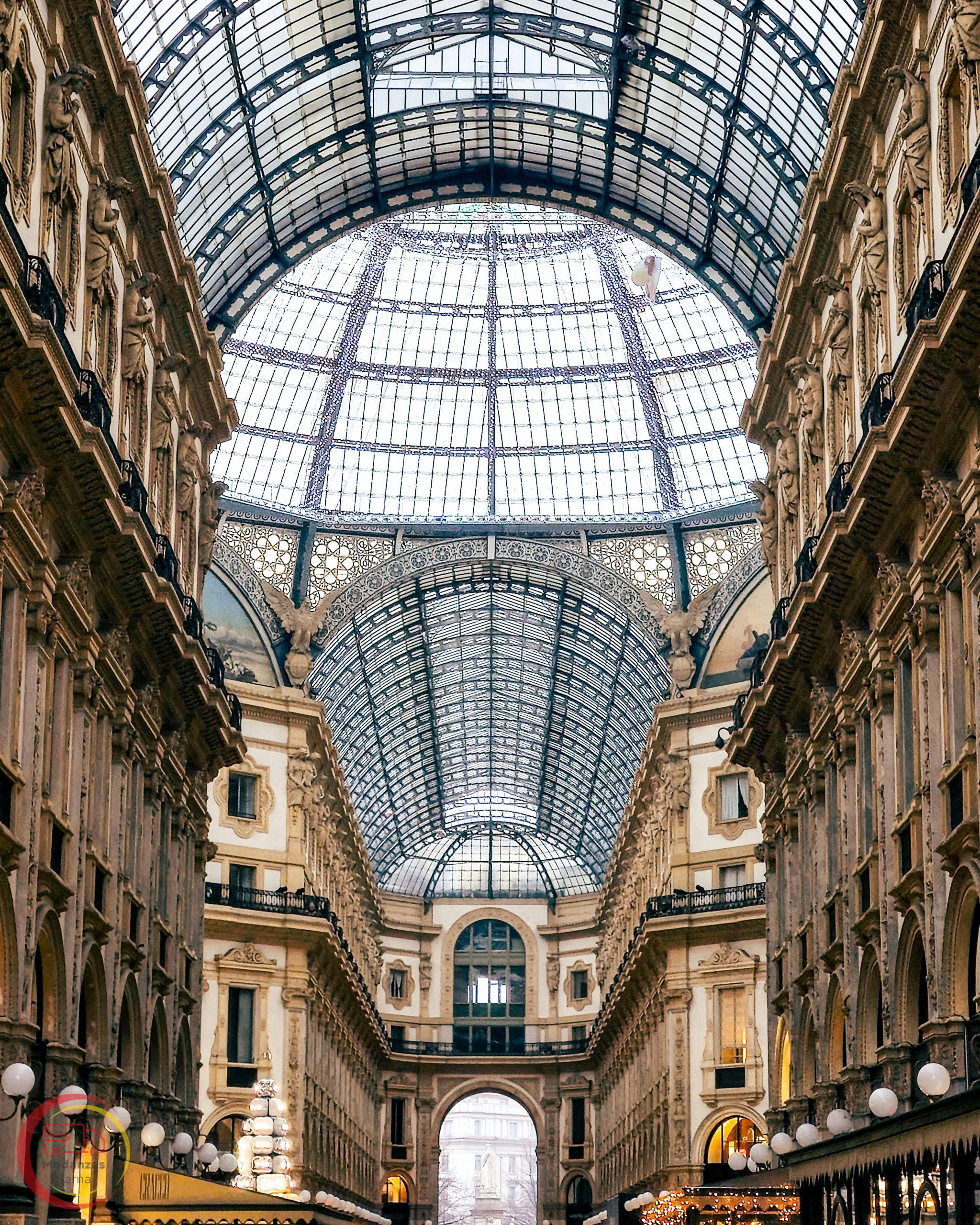 Mudanzas de Barcelona a Italia: eficiencia y confianza en cada paso 1 milan centro