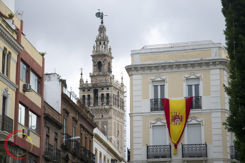 Mudanzas de Barcelona a Sevilla: servicio profesional y rutas semanales 3 sevilla espana bandera espanola 1