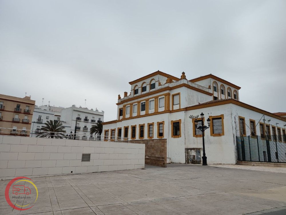 Mudanzas de Barcelona a Cádiz: planificación, precios y servicio profesional 2 cadiz 2